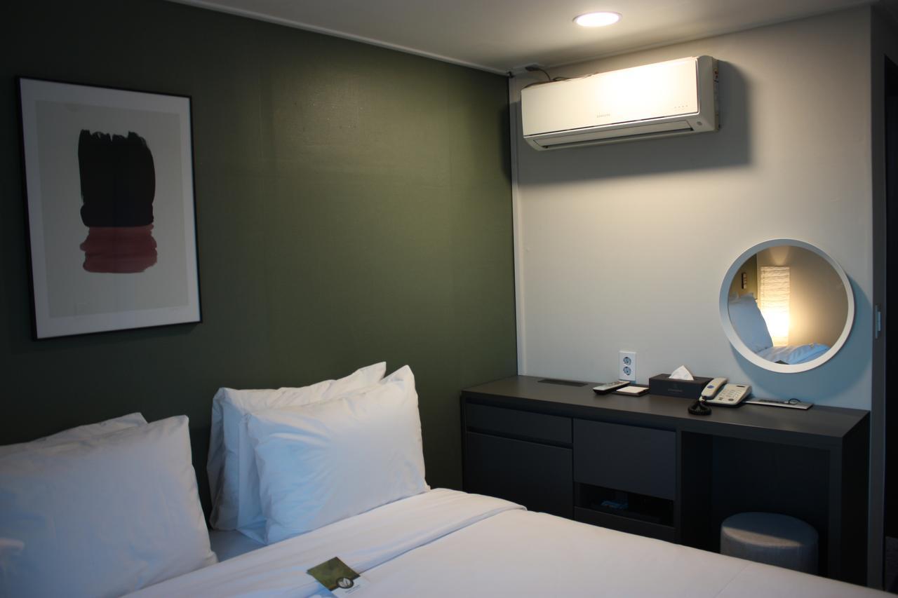 סיאול The Hotel Young Inn מראה חיצוני תמונה